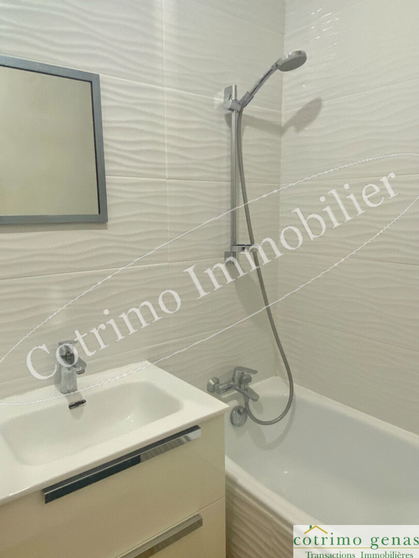 Image_5, Appartement, Bron, ref :831