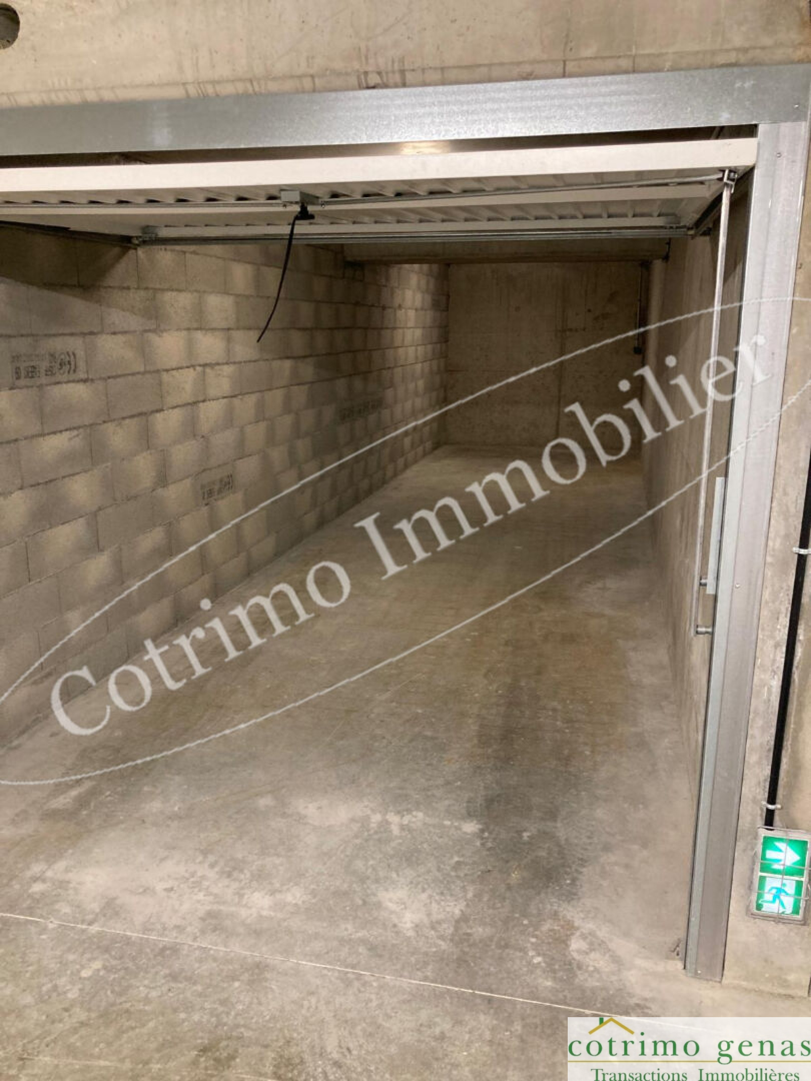 Image_3, Parking, Genas, ref :1391